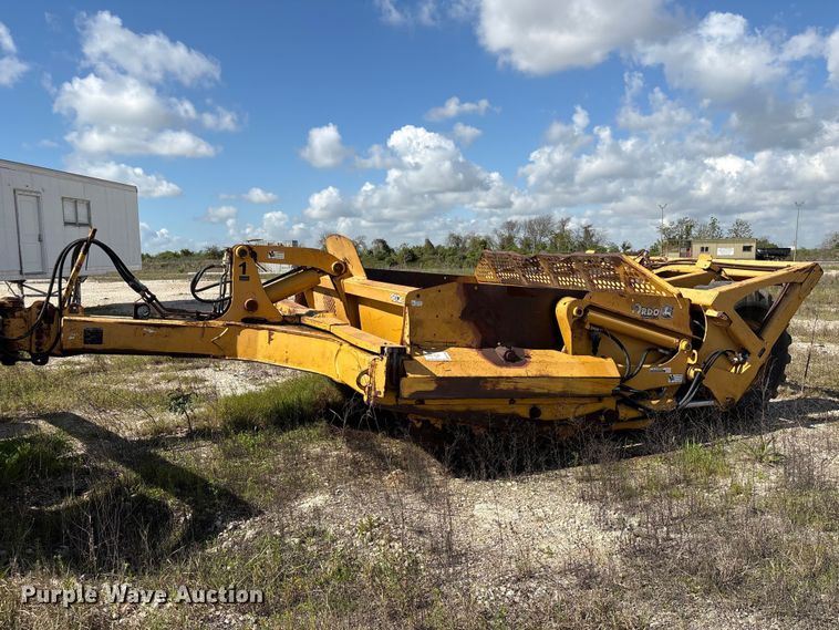 2005 John Deere 1812C scraper - EA7249