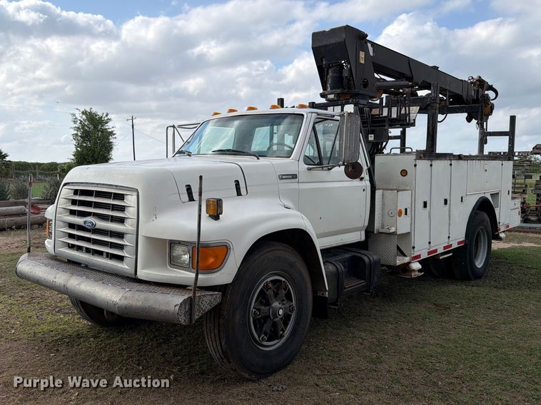 1996 Ford F800 digger derrick truck - ED5203