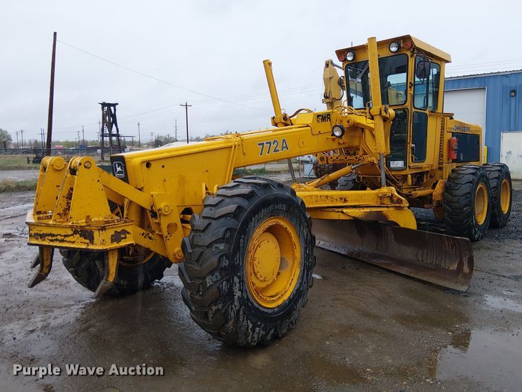 1984 John Deere 772A motor grader - EE5246
