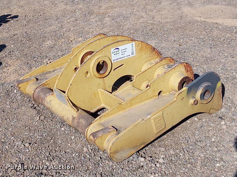 Caterpillar 966 wheel loader quick coupler - EE5258
