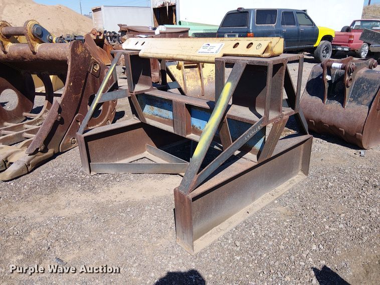 Shop Built scraper tractor cribbing - EE5268