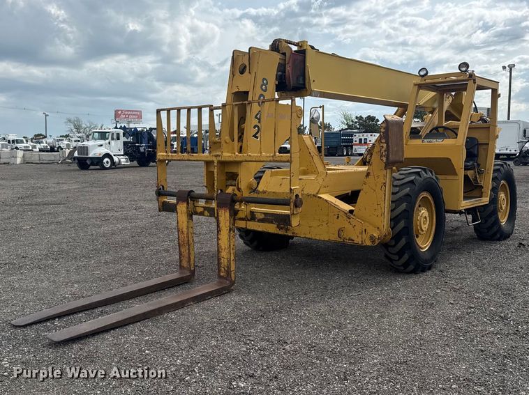 1993 Pettibone Corp. 8042 telehandler - EG8969