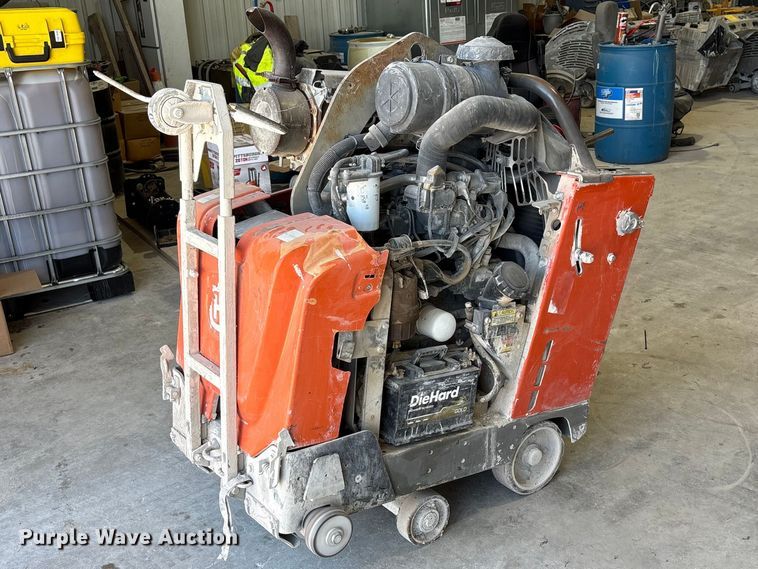 2014 Husqvarna FS5000D T4 26" concrete saw - EI5778