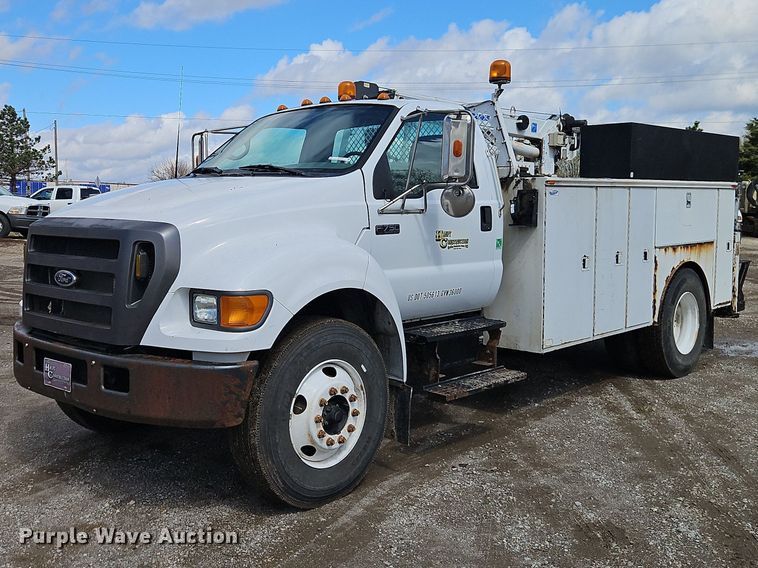 2004 Ford F750 Super Duty utility / service truck - EO7201