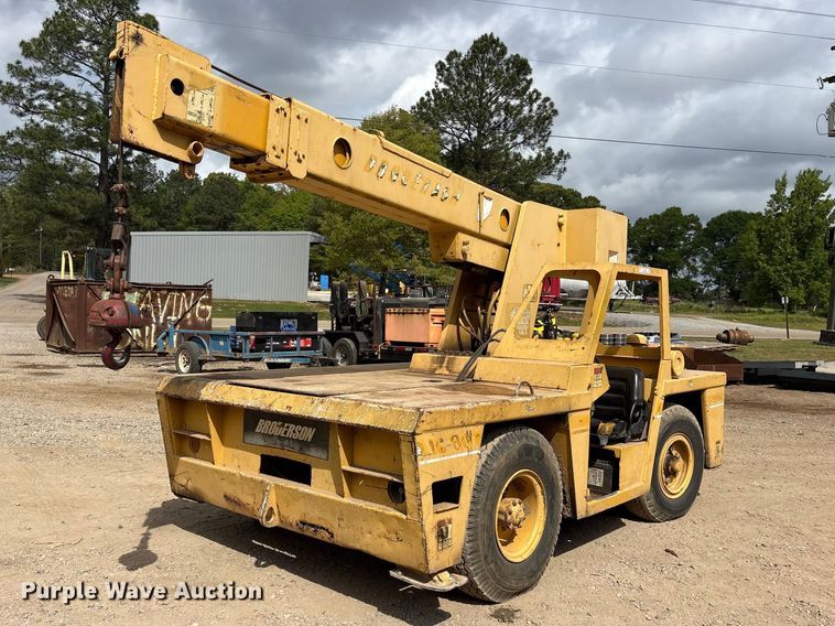 Broderson IC801A crane - ES8743