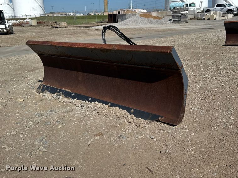 KW 35-12610 skid steer snow plow - ET1943