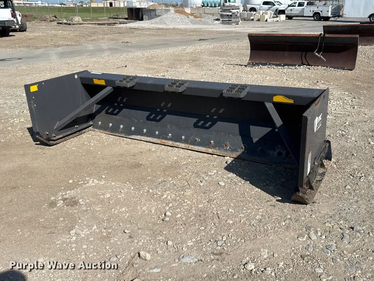 2014 FFC 23296-0022 skid steer snow pusher - ET1944