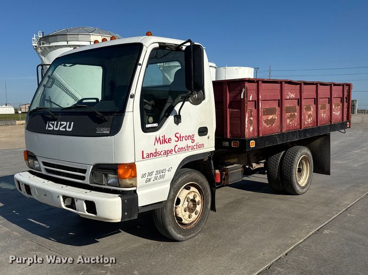 2005 Isuzu NPR dump truck - ET1956