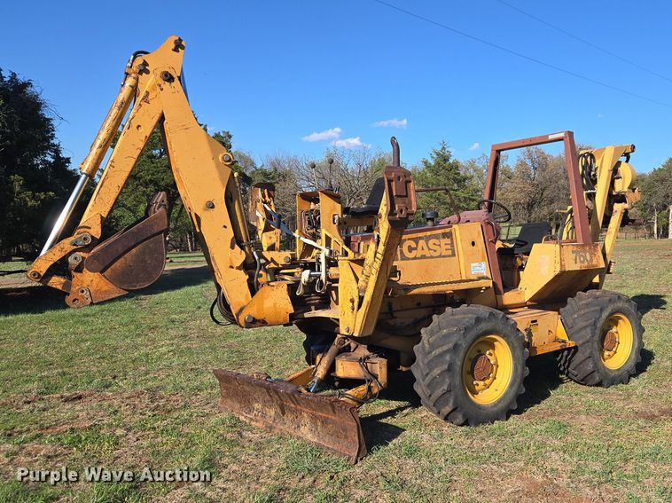 1989 Case 760 vibratory cable plow - ET5208