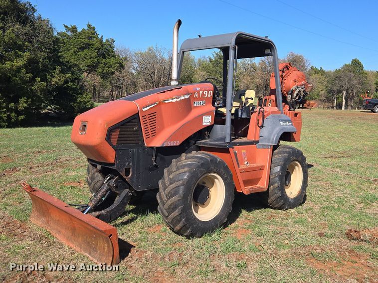 2004 Ditch Witch RT90 vibratory cable plow - ET5221