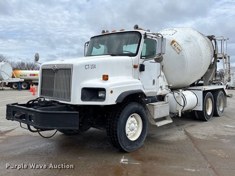 2006 International 5600i ready mix truck - FB3314