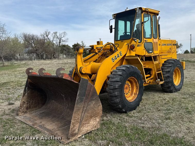 1988 John Deere 544E  - FB7138