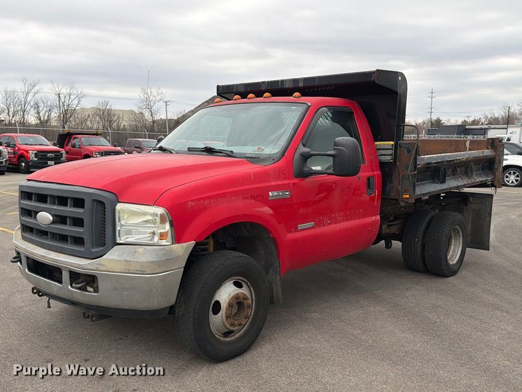 2005 Ford F350 Super Duty XL dump flatbed pickup truck - FB8050