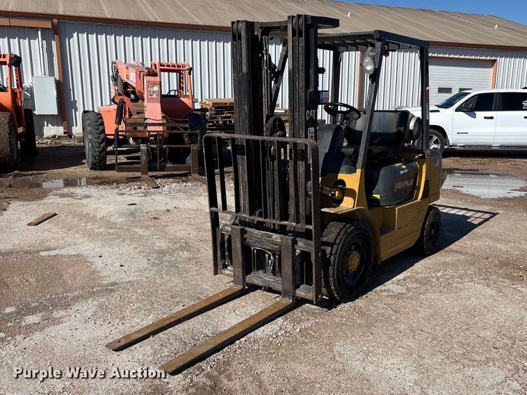 Caterpillar GP25K forklift - FC2168