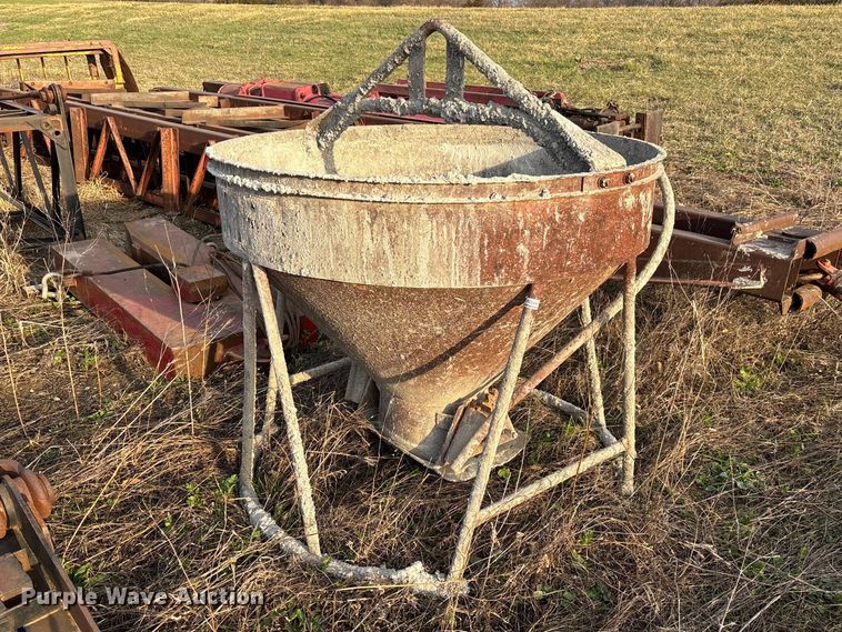 Gar-Bro crane concrete bucket - FC5545