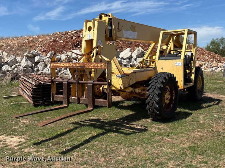 Pettibone 8042 telehandler - FG0230