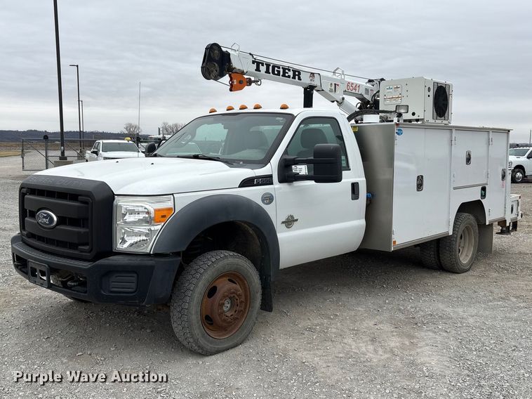 2011 Ford F550 Super Duty utility / service truck - FG2636