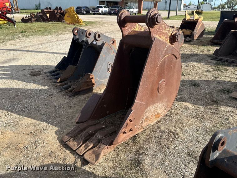 CF excavator bucket - FH6536