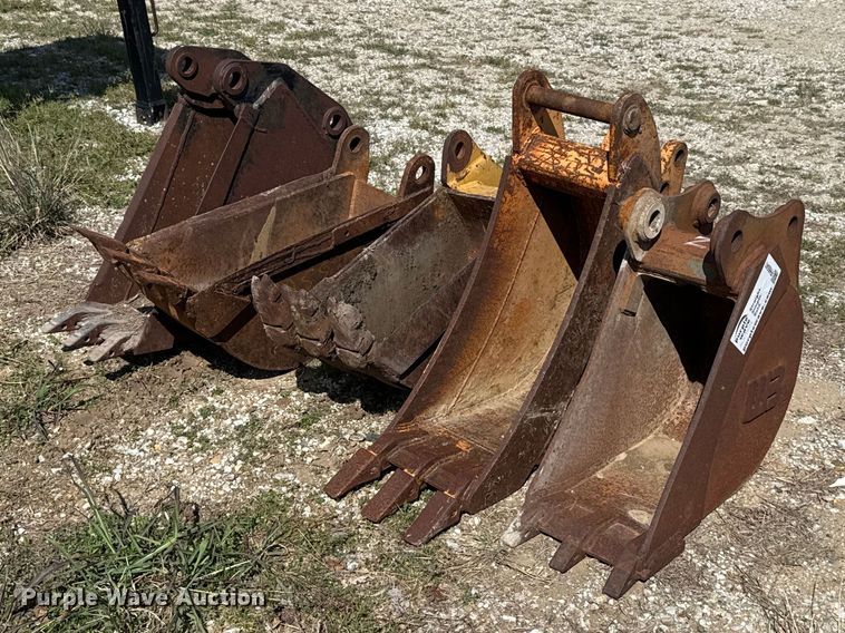 (5) backhoe buckets - FH6541