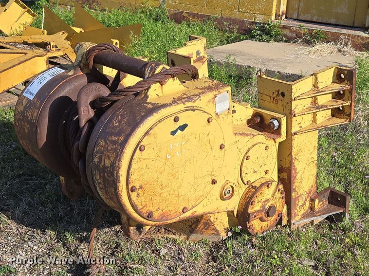 Paccar PA56-E00100 winch - FH6581