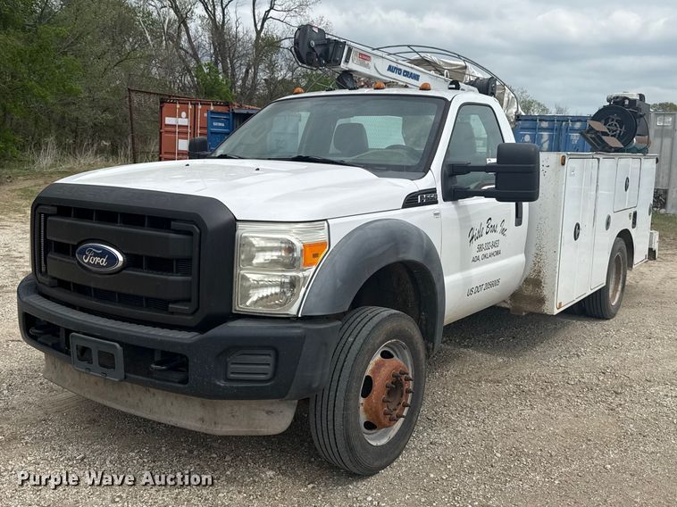 2011 Ford F550 Super Duty utility / service truck - FH6598