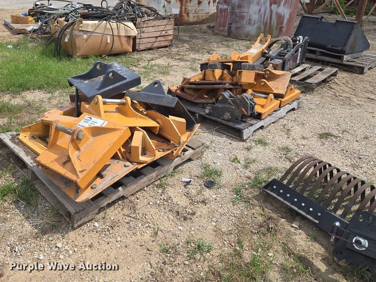 Backhoe attachments - FH6609