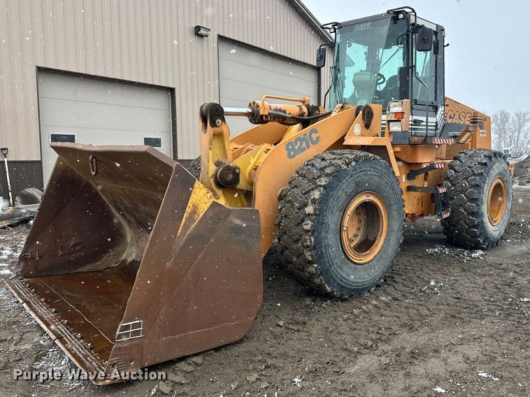 2001 Case 821C wheel loader - FK0056