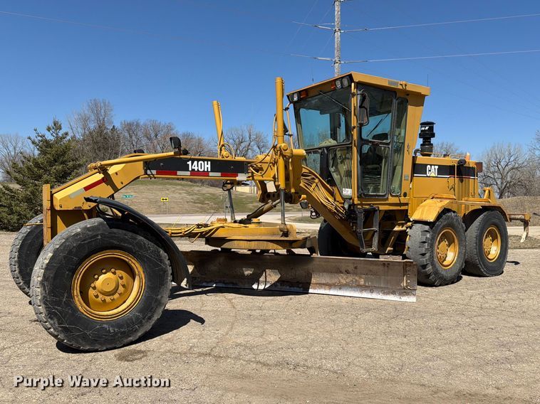 1999 Caterpillar 140H motor grader - FK0073