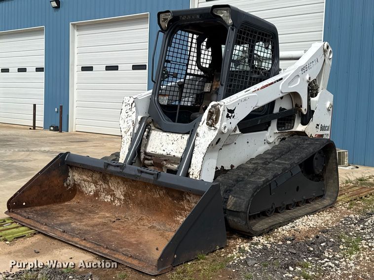2011 Bobcat T750 skid steer loader - NK9196