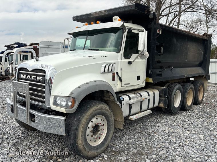 2019 Mack GR64F dump truck - YA2234