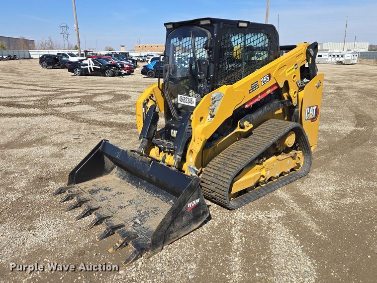 2024 Caterpillar 255 tracked skid steer loader - YA2920