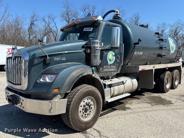 2026 International HX620 vacuum truck - YA3018