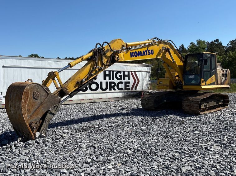 2023 Komatsu PC210LC-11 excavator - YA3136