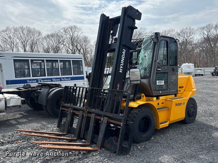 Hyundai 70D-9 forklift - YA3254