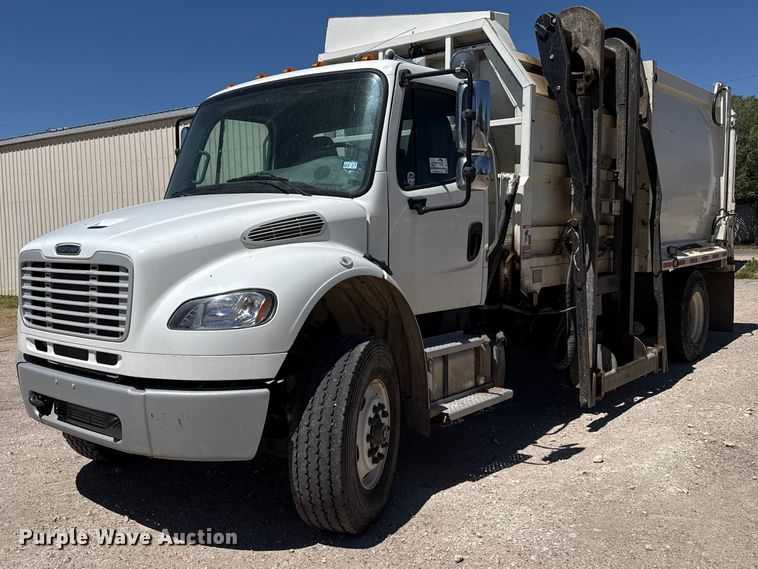 2021 Freightliner Business Class M2 refuse truck - DH1939