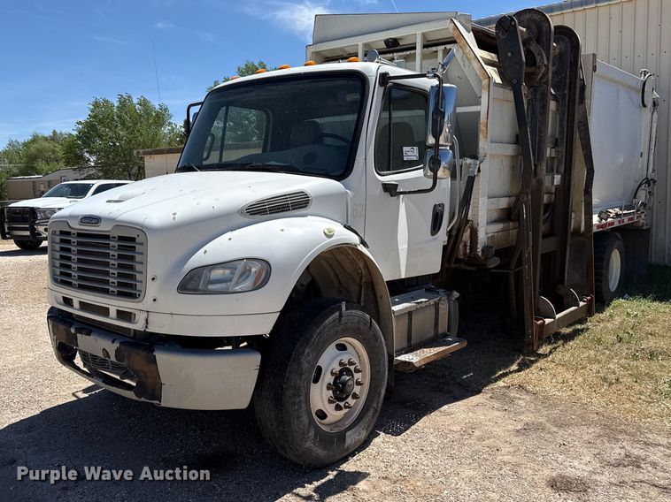 2017 Freightliner Business Class M2 refuse truck - DH1940