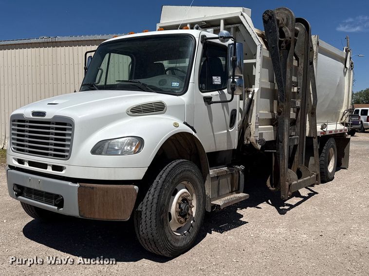 2014 Freightliner Business Class M2 refuse truck - DH1941