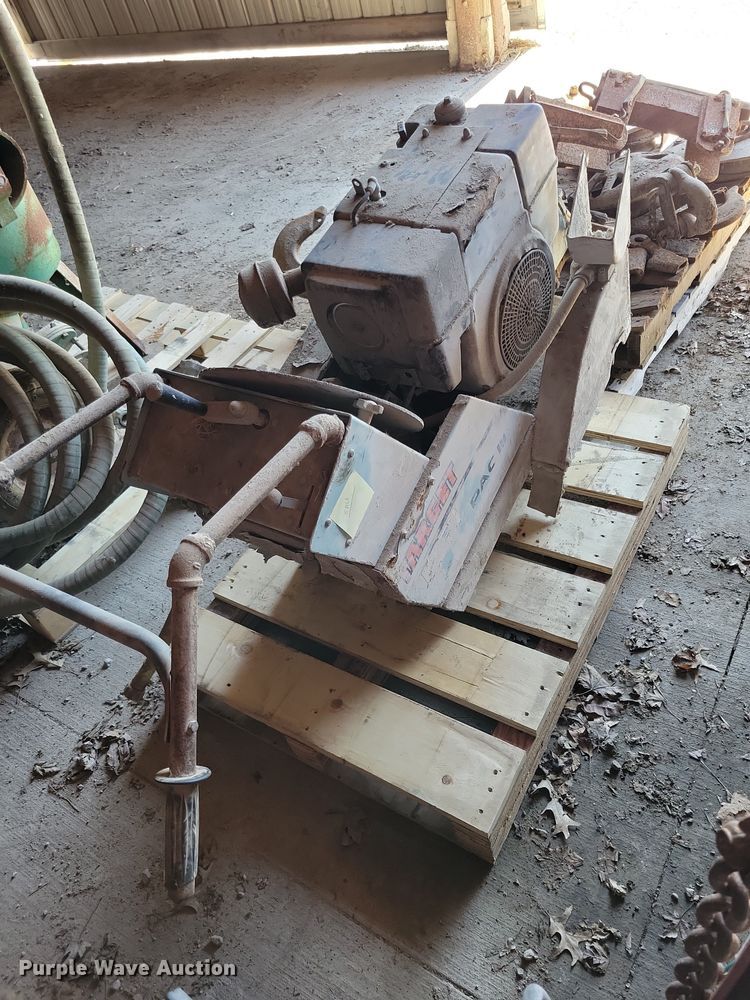 1988 Target Pac III M16S concrete saw - EE0951