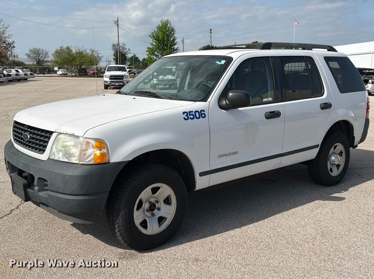 2005 Ford Explorer SUV - EL0094
