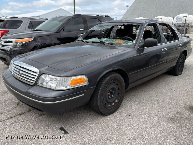 2005 Ford Crown Victoria  - EL0104
