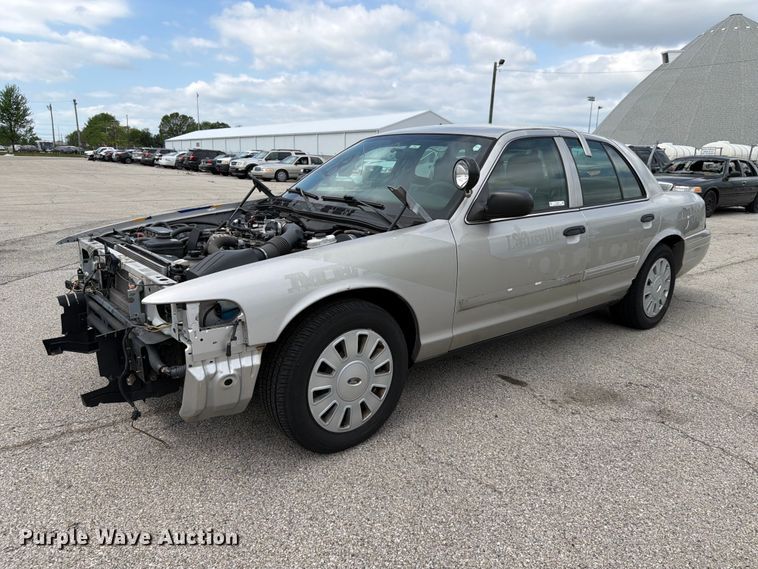 2010 Ford Crown Victoria  - EL0105