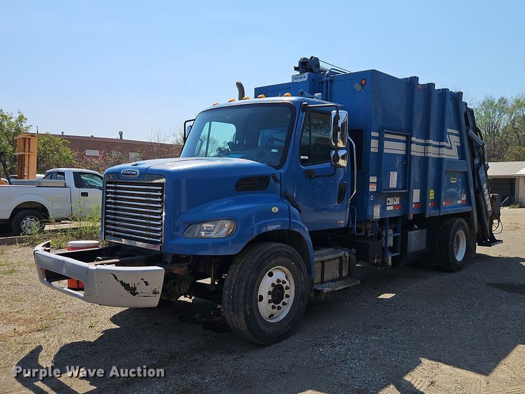 2011 Freightliner M2 refuse truck - EO7222