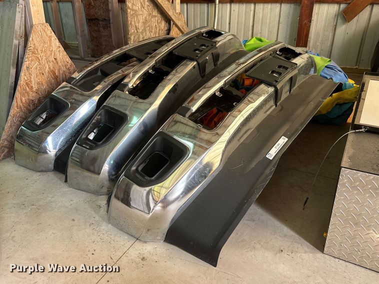 (3) Ford bumpers - ET1885