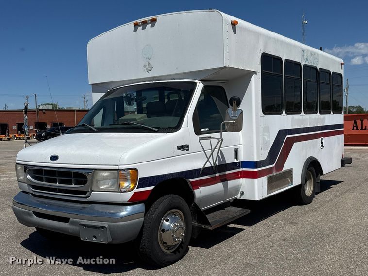 1998 Ford E350 mobile command center - ET1978