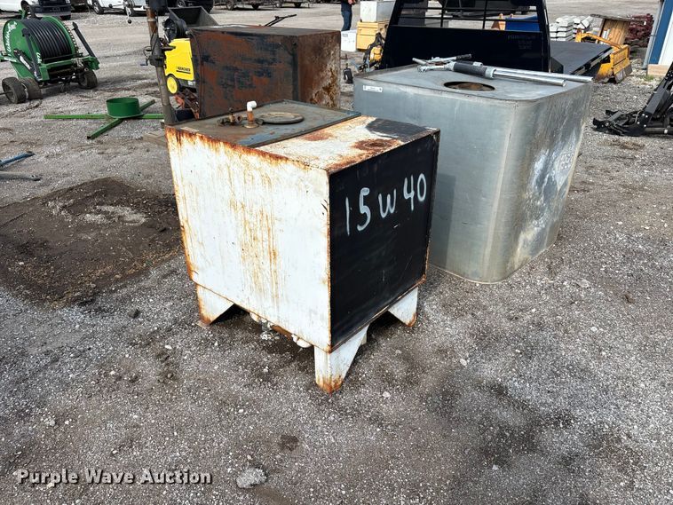 (3) oil tanks - ET5121