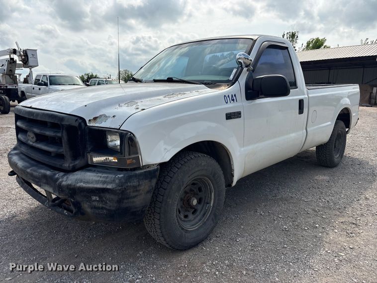 2001 Ford F250 Super Duty pickup truck - ET5138
