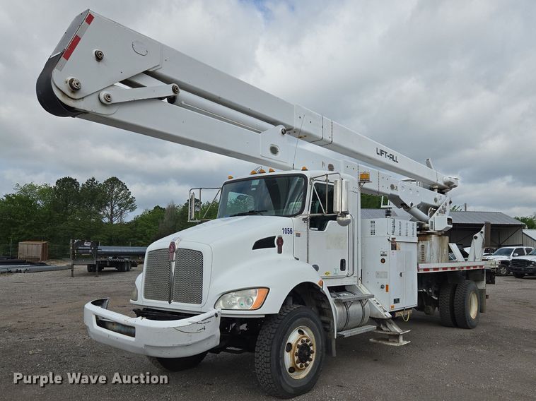 2010 Kenworth T370 bucket truck - ET5139