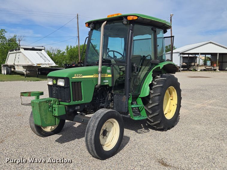 John Deere 5320 tractor - ET5183