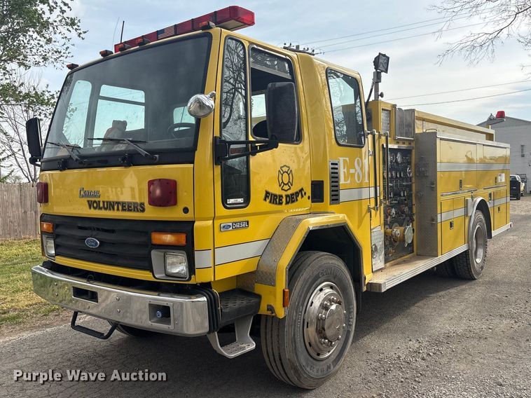 1990 Ford Cargo 8000 pumper fire truck - EV2881