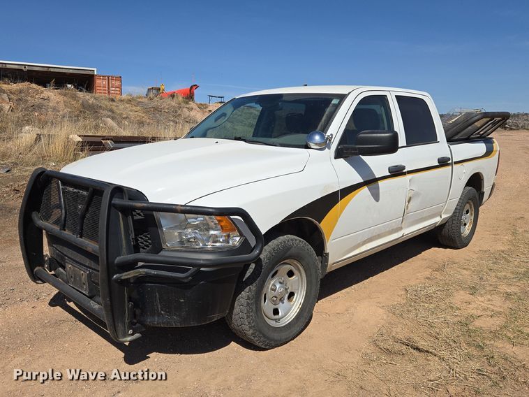 2017 RAM 1500 Crew Cab pickup truck - EV5829